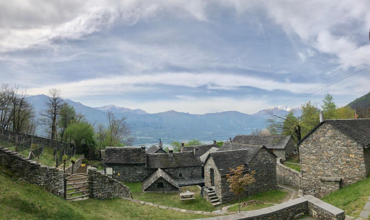 Birdbox Curzutt Hotel Monte Carasso Eksteriør billede